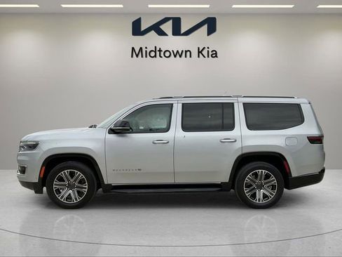 Used 2023 Jeep Wagoneer Series II AWD/4WD image 6
