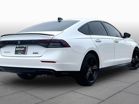 Used 2025 Honda Accord Sport image 13