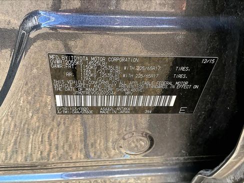 Used 2016 Toyota RAV4 LE FWD image 36