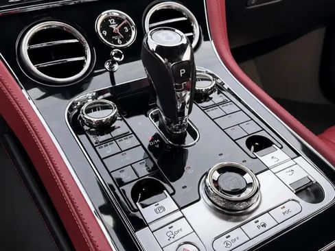 Used 2021 Bentley Continental GT AWD/4WD image 19