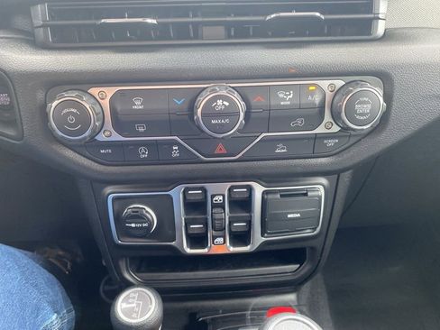 New 2026 Jeep Gladiator Sport image 26