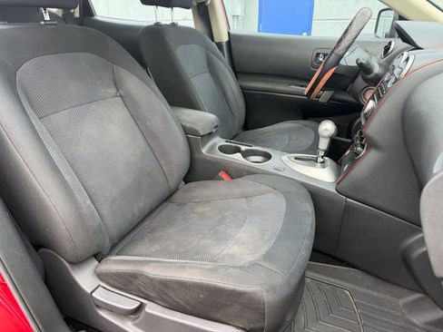 Used 2013 Nissan Rogue S AWD/4WD image 19