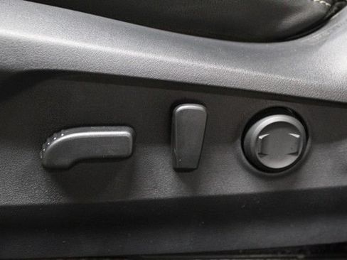 Used 2022 Subaru Outback Limited AWD/4WD image 19