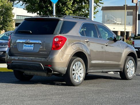 Used 2010 Chevrolet Equinox LT w/ Cargo Management Package FWD image 8