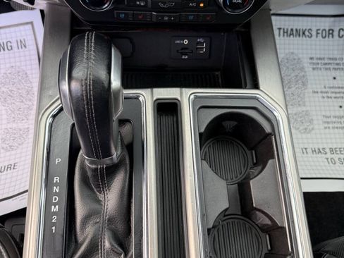 Used 2015 Ford F150 Platinum w/ Equipment Group 701A Luxury AWD/4WD image 18