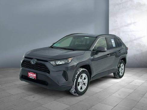 Certified 2020 Toyota RAV4 LE w/ Carpet Mat Package image 1