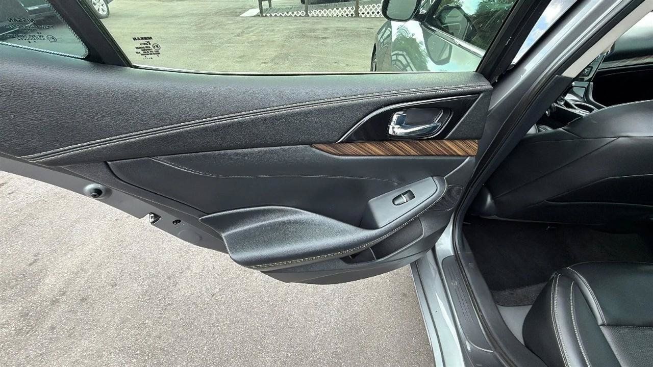 Used 2018 Nissan Maxima 3.5 SL FWD image 24