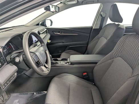 Certified 2025 Toyota Camry LE image 10