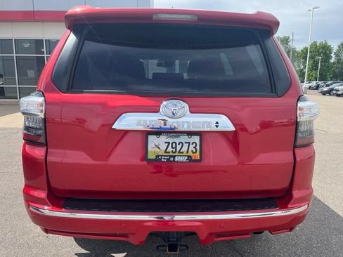 Used 2024 Toyota 4Runner Limited AWD/4WD image 4