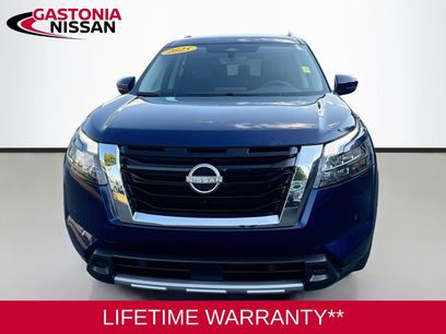 Used 2025 Nissan Pathfinder SL