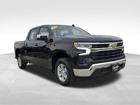 Used 2025 Chevrolet Silverado 1500 LT image 1