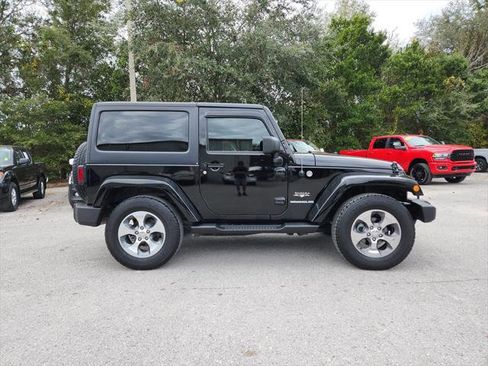Certified 2017 Jeep Wrangler Sahara w/ Connectivity Group image 3