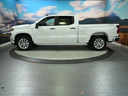 Used 2021 Chevrolet Silverado 1500 Custom image 5