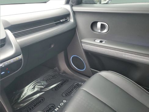 Used 2023 Hyundai Ioniq 5 SEL image 25