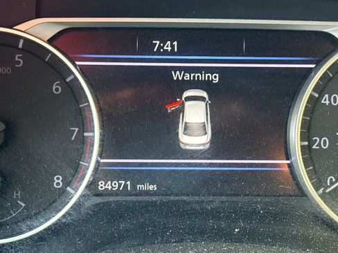 Used 2021 Nissan Sentra SV FWD image 10