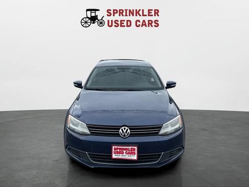 Used 2013 Volkswagen Jetta SE FWD image 2