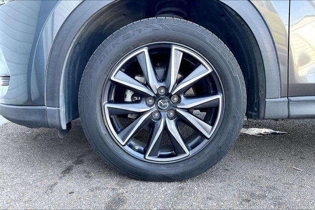 Used 2018 MAZDA CX-5 Touring FWD image 5