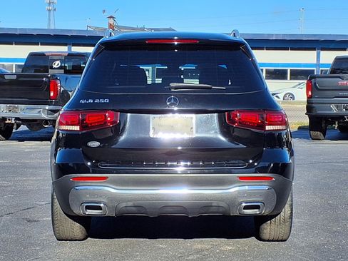 Used 2021 Mercedes-Benz GLB 250 image 5