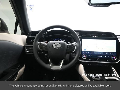 Used 2023 Lexus RZ 450e Premium image 31