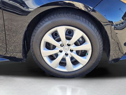 Used 2023 Toyota Corolla LE image 6