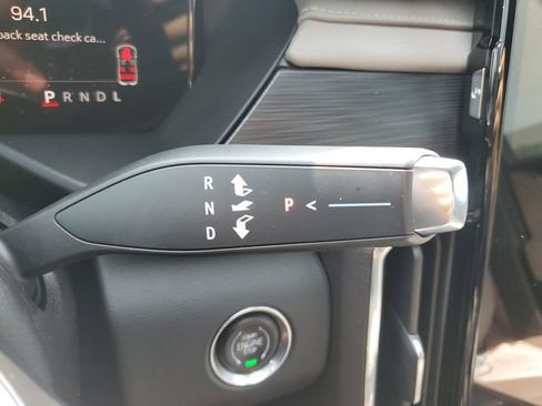 Used 2024 GMC Acadia Elevation w/ Luxury Package FWD image 26