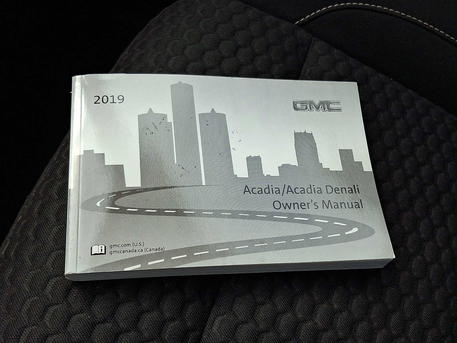 Used 2019 GMC Acadia SLE AWD/4WD image 26