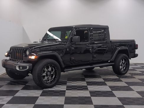 Used 2022 Jeep Gladiator Sport AWD/4WD image 3