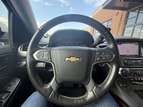 Used 2018 Chevrolet Tahoe LT w/ Luxury Package AWD/4WD image 23