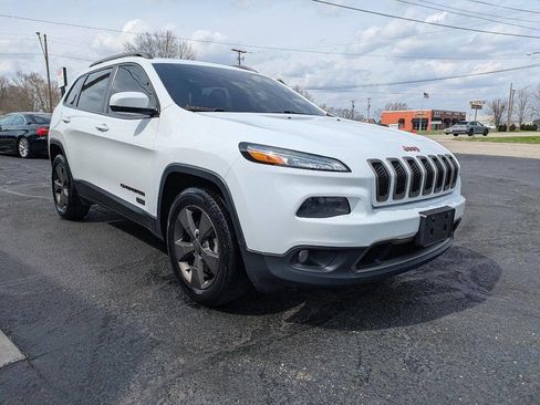 Used 2016 Jeep Cherokee 75th Anniversary image 4