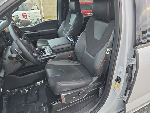 Used 2025 Ford F150 Raptor image 17