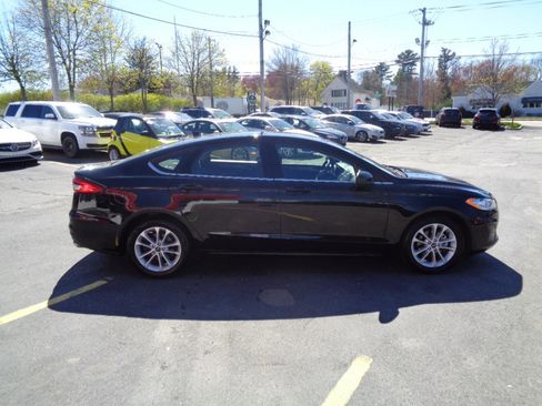 Used 2020 Ford Fusion SE FWD image 15