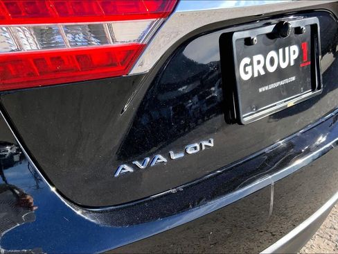 Used 2013 Toyota Avalon XLE image 27