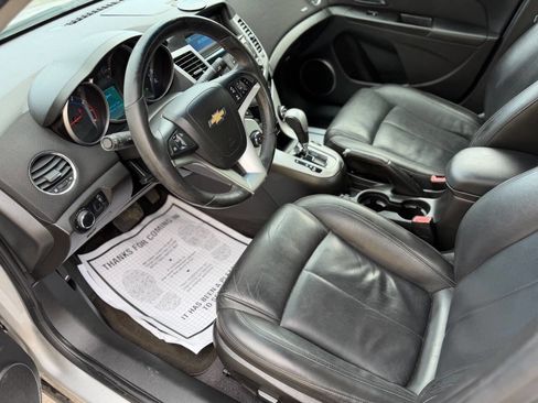 Used 2011 Chevrolet Cruze LT FWD image 11