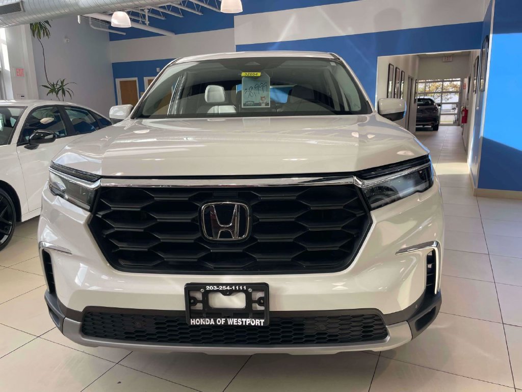 Used 2024 Honda Pilot EX-L image 2