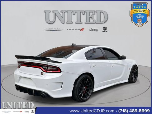 Certified 2022 Dodge Charger Scat Pack w/ Dynamics Package RWD image 3