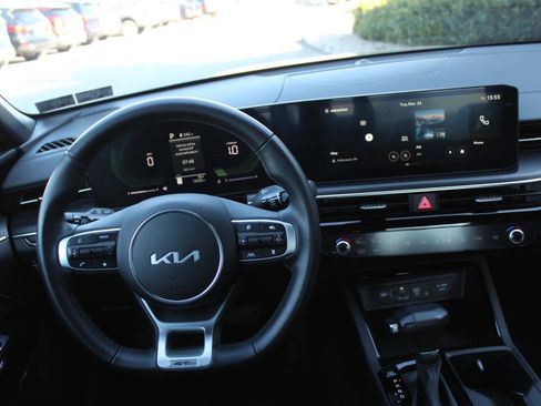 Used 2025 Kia K5 GT-Line w/ GT-Line Premium Package image 14