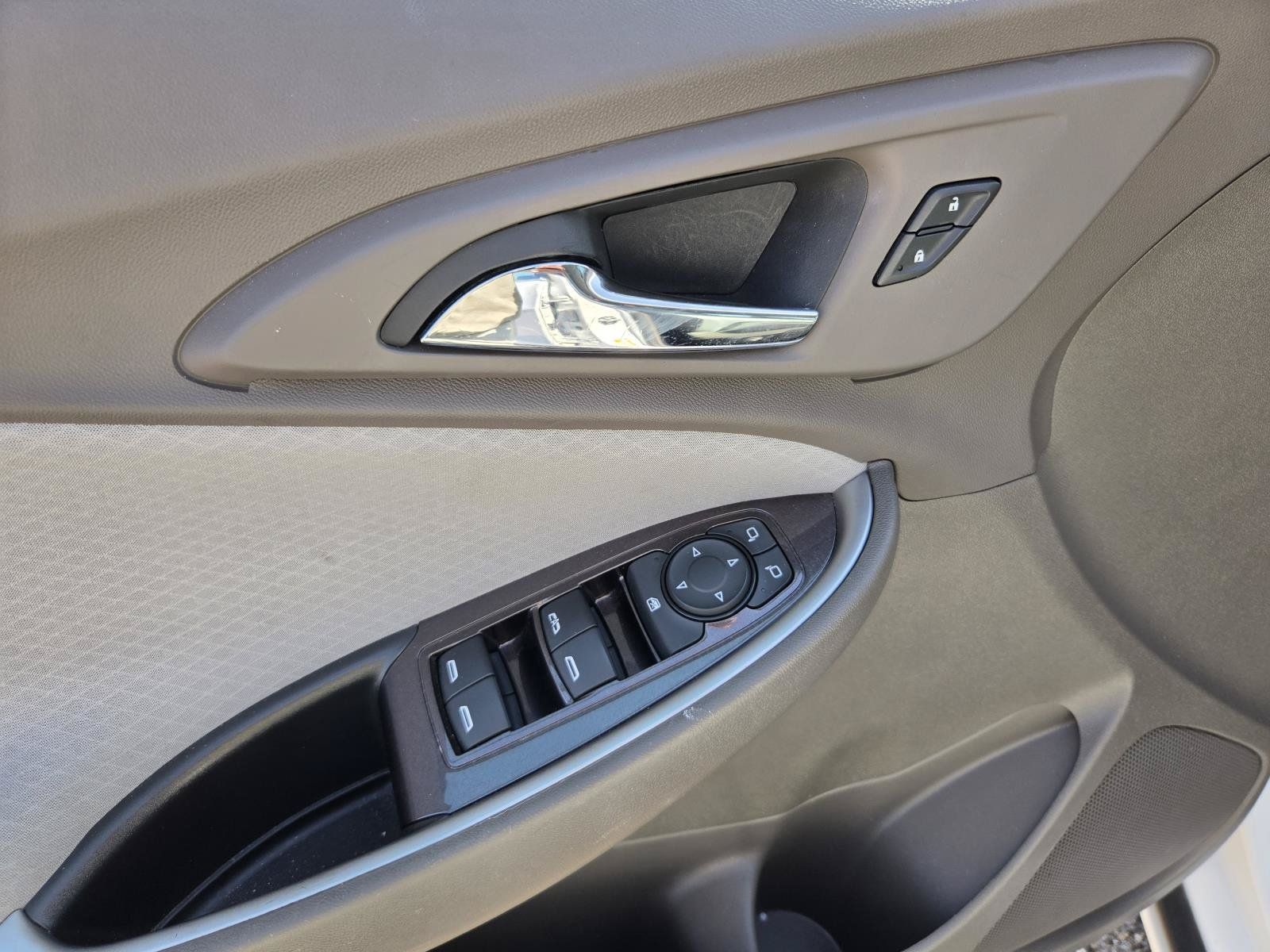 Used 2024 Chevrolet Malibu LT FWD image 16