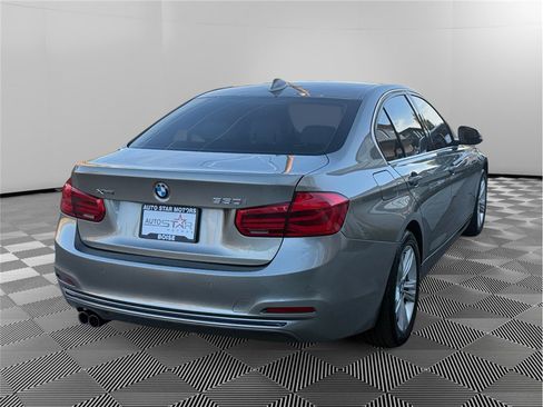 Used 2017 BMW 330i xDrive Sedan AWD/4WD image 5