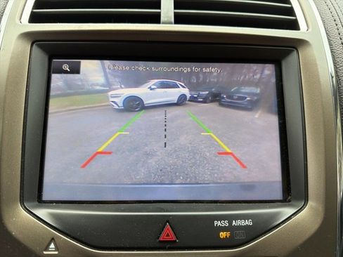 Used 2013 Lincoln MKX FWD image 16