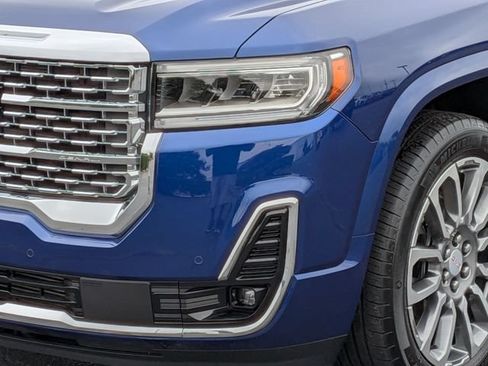 Used 2023 GMC Acadia Denali w/ Denali Ultimate Package FWD image 9
