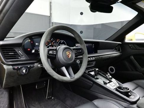 Certified 2024 Porsche 911 Carrera GTS RWD image 4
