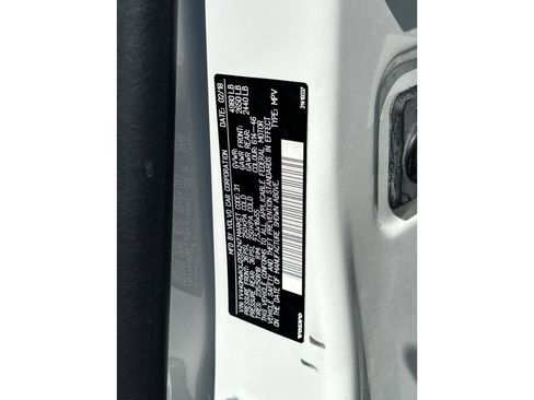 Used 2018 Volvo V60 T5 Cross Country w/ Convenience Package image 24