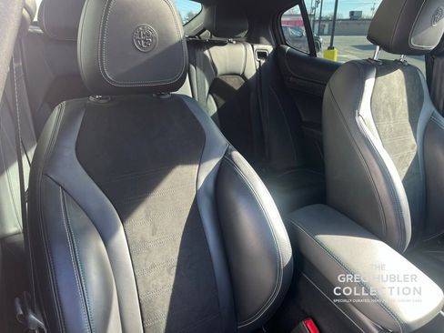 Used 2020 Alfa Romeo Stelvio Quadrifoglio image 15