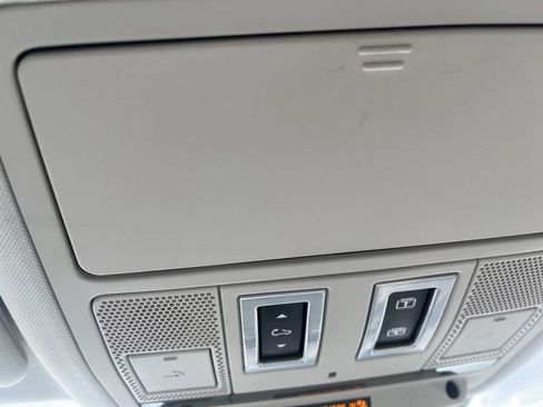 Used 2021 Jaguar F-PACE S image 19