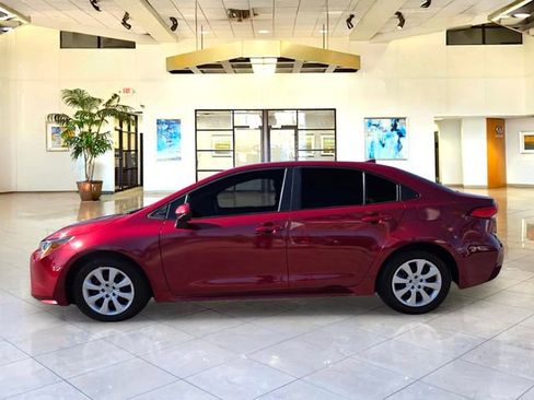 Used 2024 Toyota Corolla LE FWD image 8