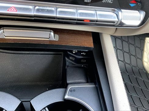Used 2022 Mercedes-Benz GLE 350 image 18