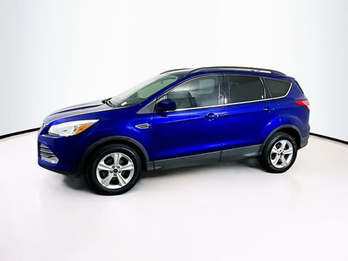 Used 2016 Ford Escape SE w/ Equipment Group 201A image 4