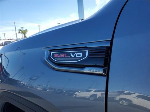 Used 2022 GMC Sierra 1500 AT4 w/ AT4 Premium Package image 8