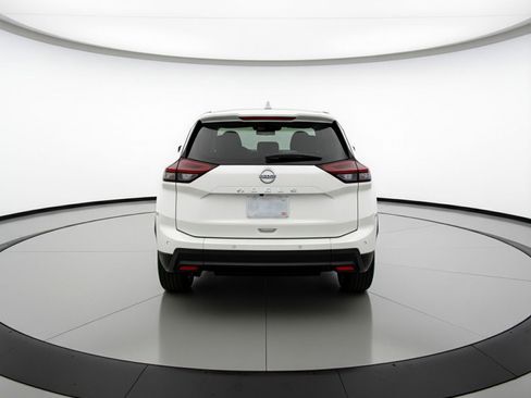 Used 2025 Nissan Rogue SV image 7