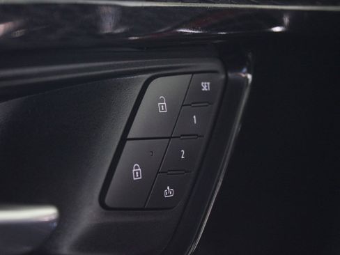Used 2024 Chevrolet Blazer EV RS AWD/4WD image 25